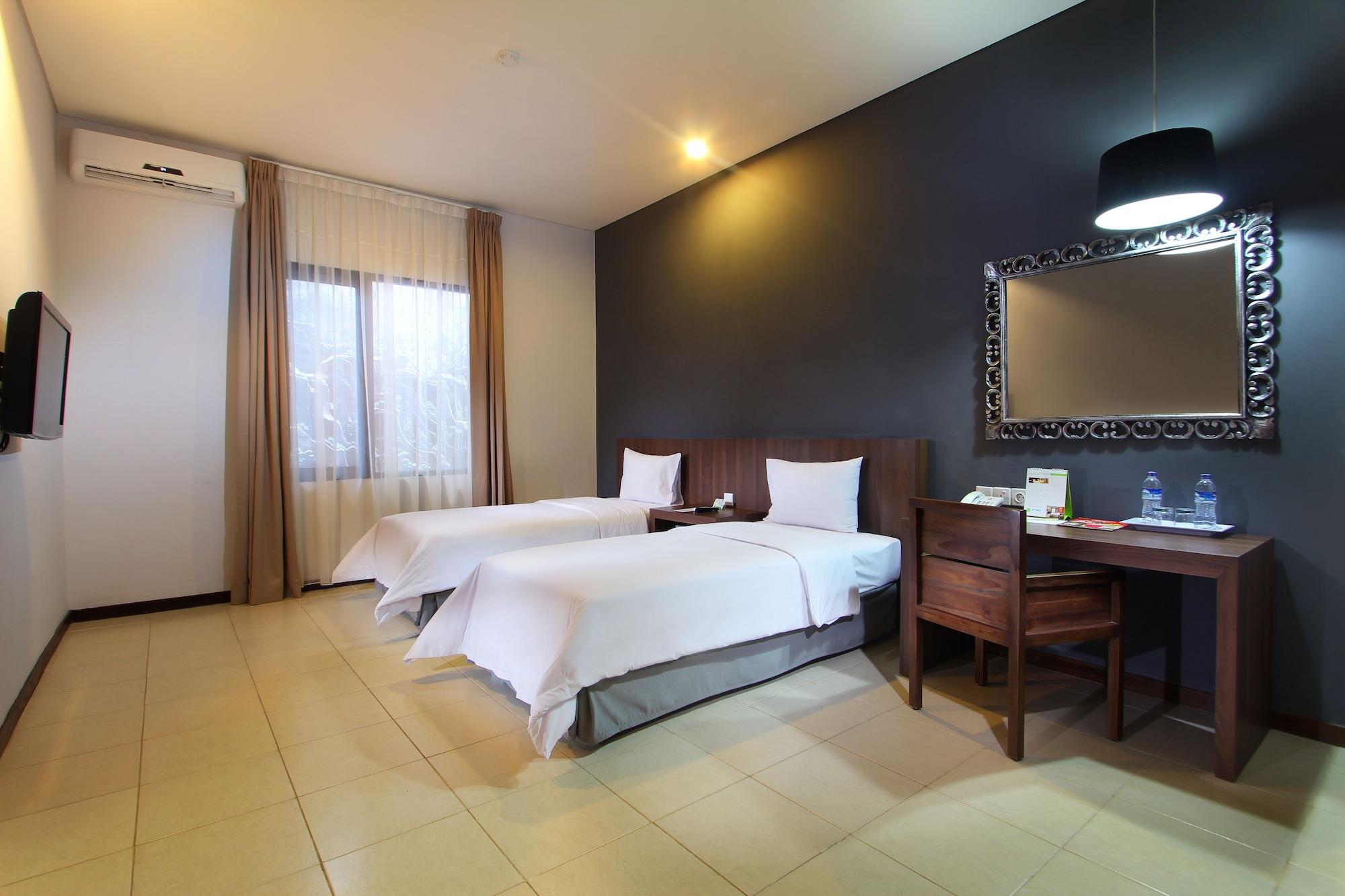 Praja Hotel Denpasar Exterior foto