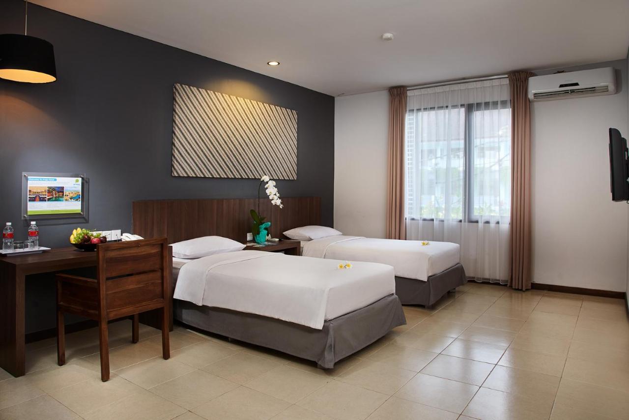 Praja Hotel Denpasar Exterior foto